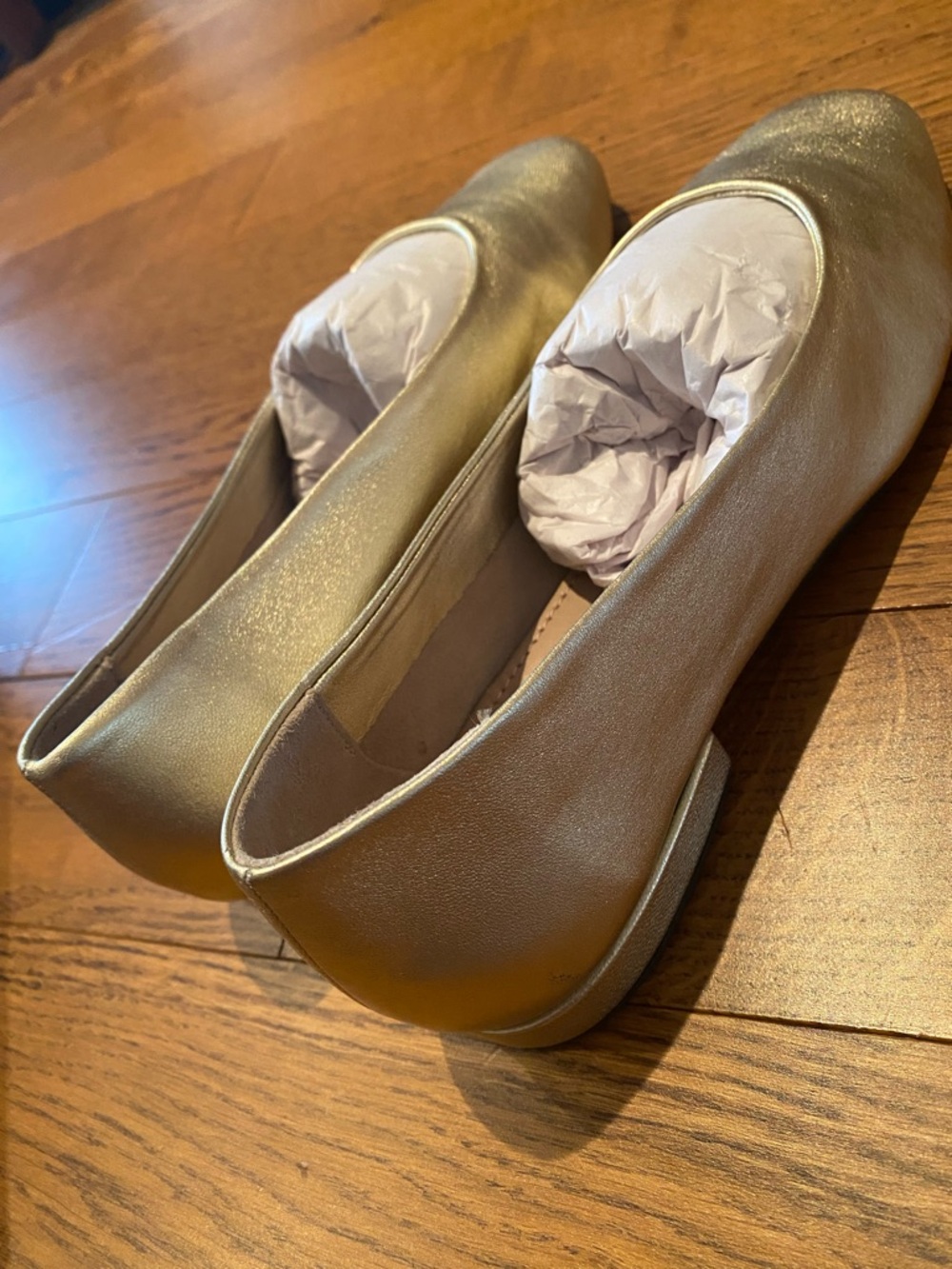 Seychelles Metallic Gold Rounded Toe Low Heel Flats - Picture 5 of 6